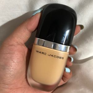 Marc Jacobs Genius Gel Foundation